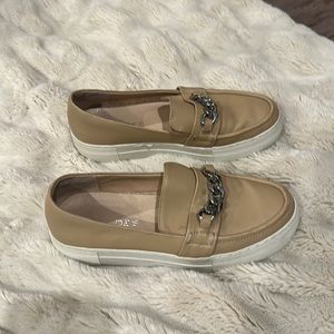 Platform loafer